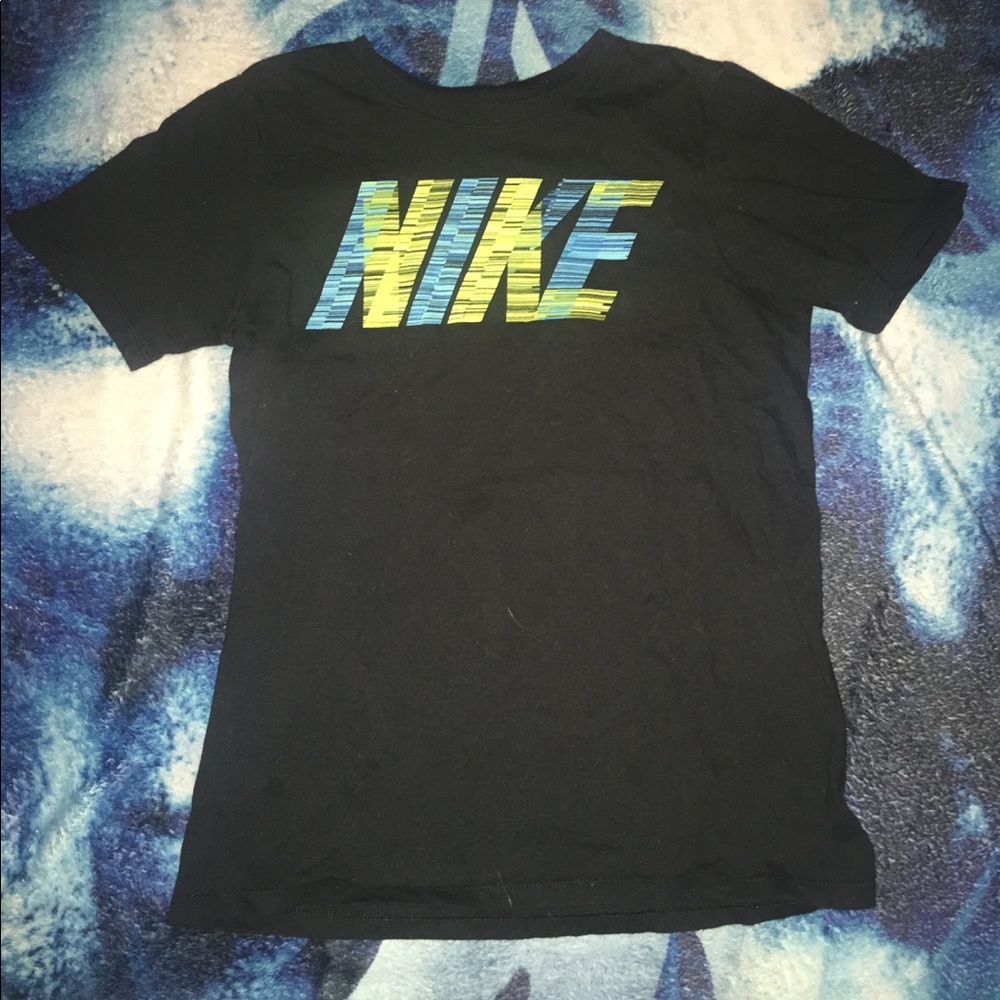 Nike T-Shirt Athletic Cut